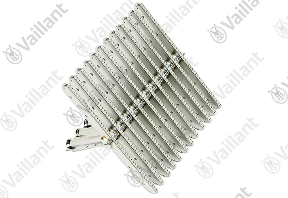 Vaillant Kammergruppe mit mehreren Metallrippen in vertikaler Anordnung, montiert auf einer Halterung.